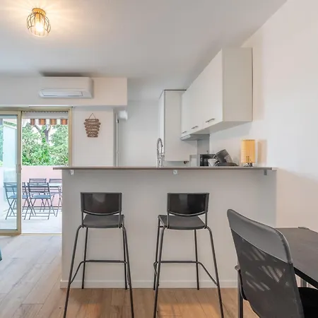 Avec Terrasse Vue Jardin Apartament Antibes